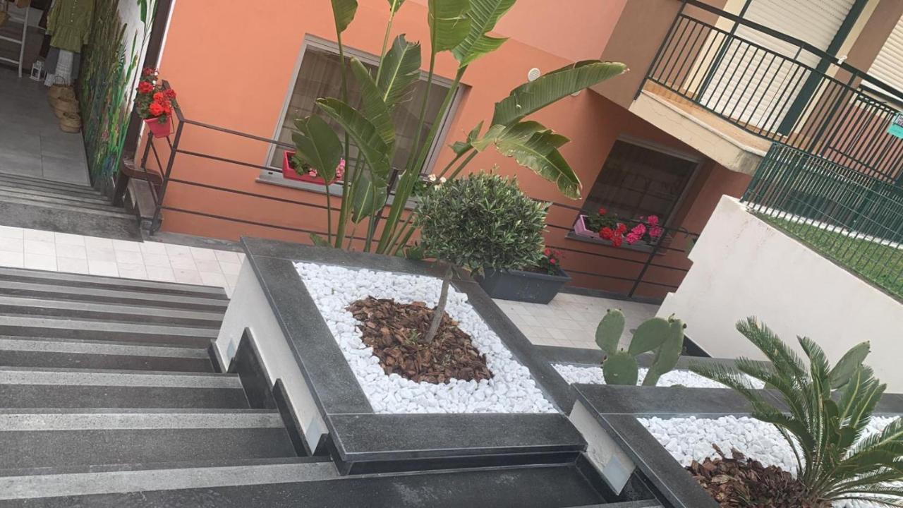 Hotel Portum Giardini Naxos Exterior photo